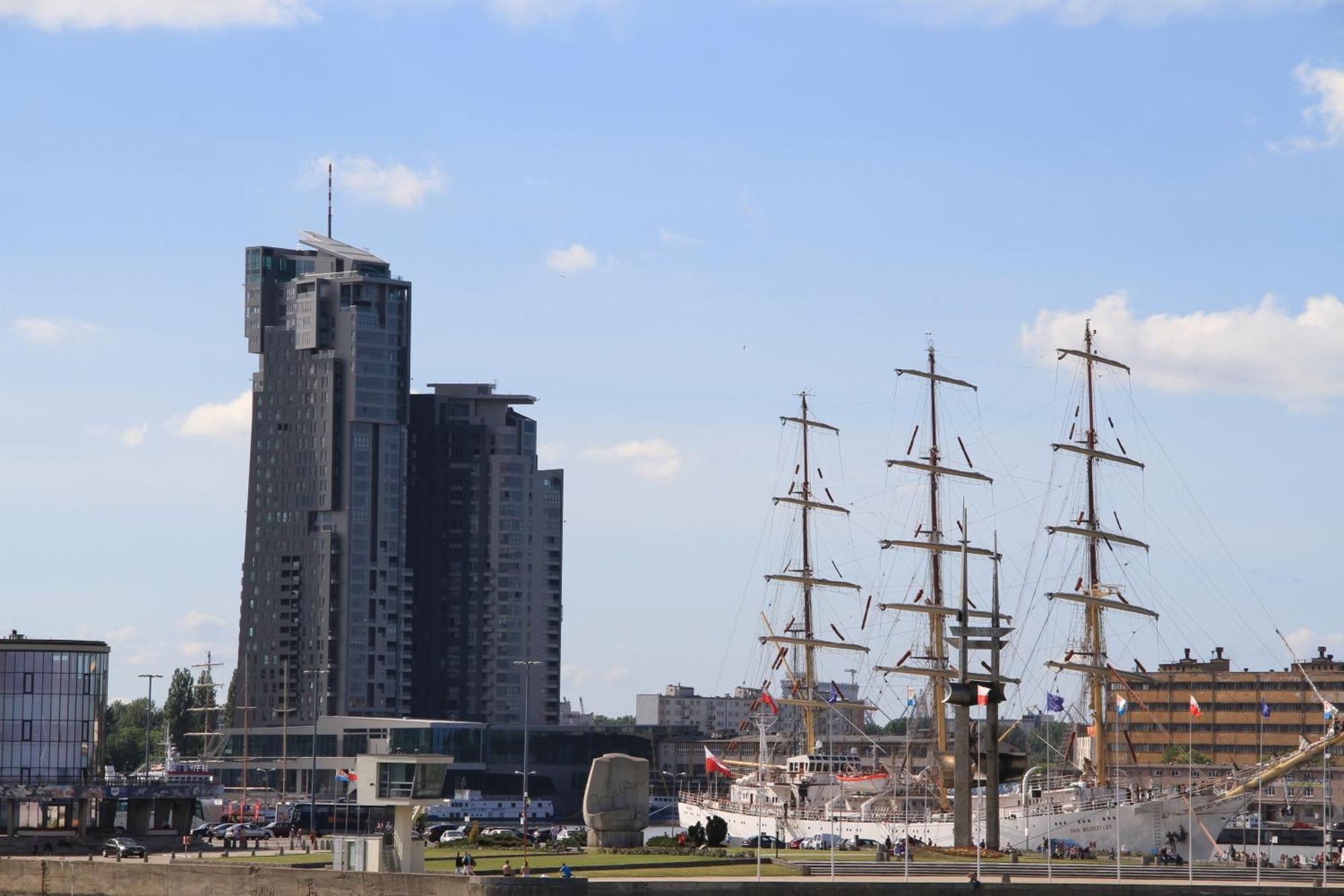 Apartment Sea Towers Gdynia